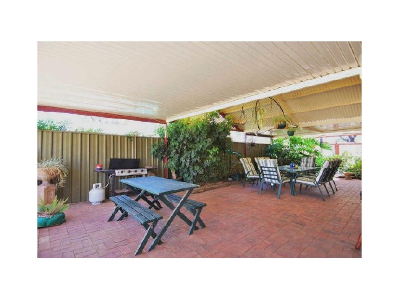 11 Fonda Crt, Paralowie SA 5108