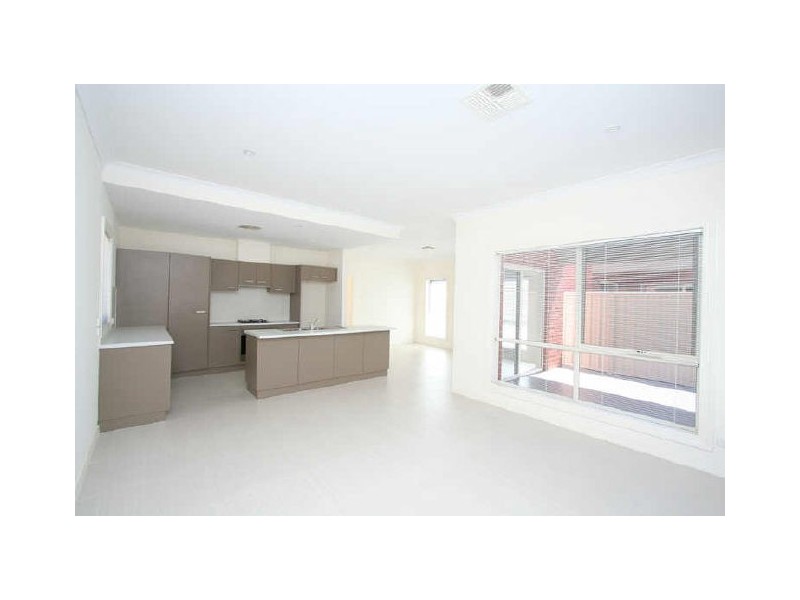 33 Manly Circuit, West Lakes Shore SA 5020