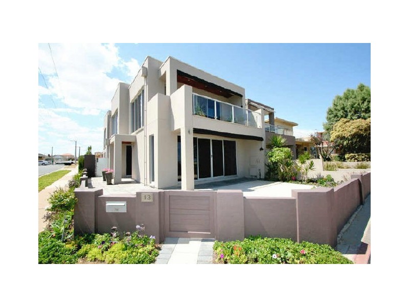13 Esplanade, Semaphore South SA 5019
