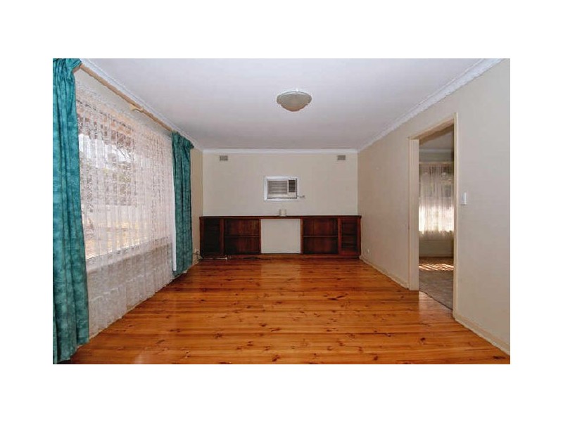 8 Marrett Drive, Ingle Farm SA 5098