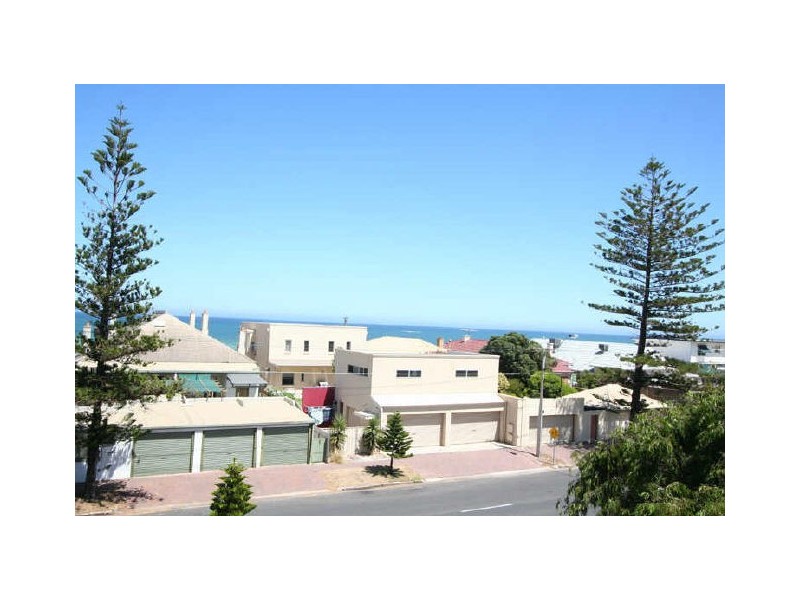 146 Seaview Road, Henley Beach South SA 5022