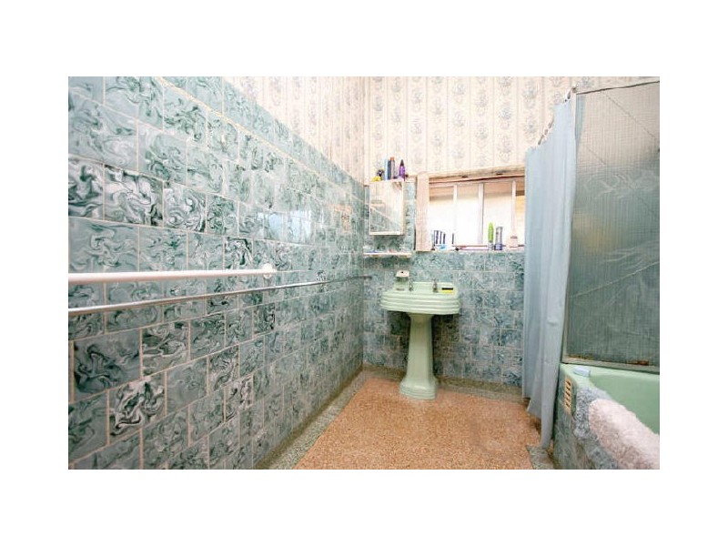 86 May Terrace, Ottoway SA 5013