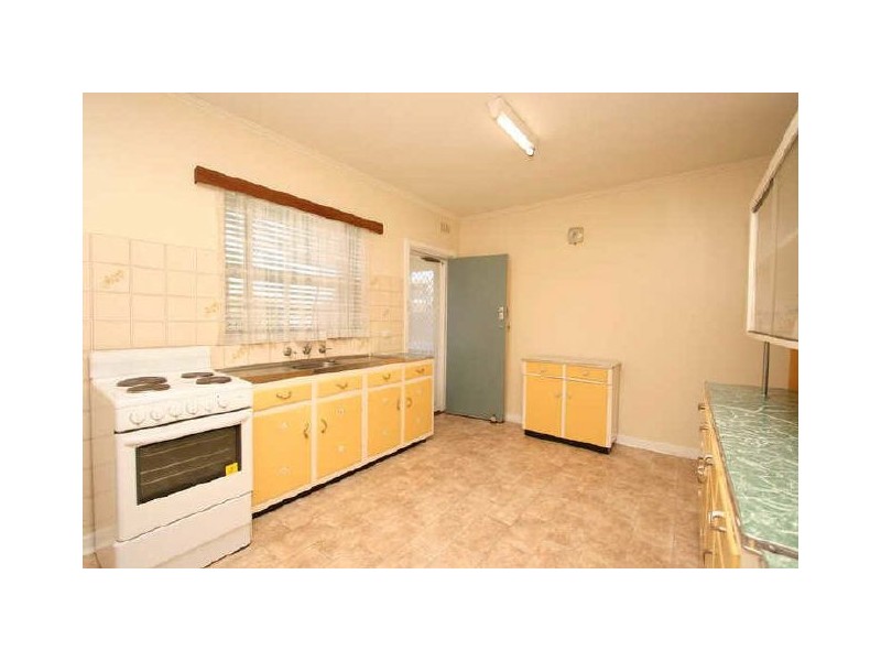 28 Rose Street, Ottoway SA 5013