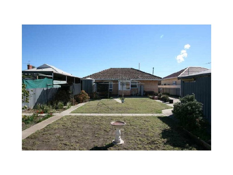 28 Rose Street, Ottoway SA 5013