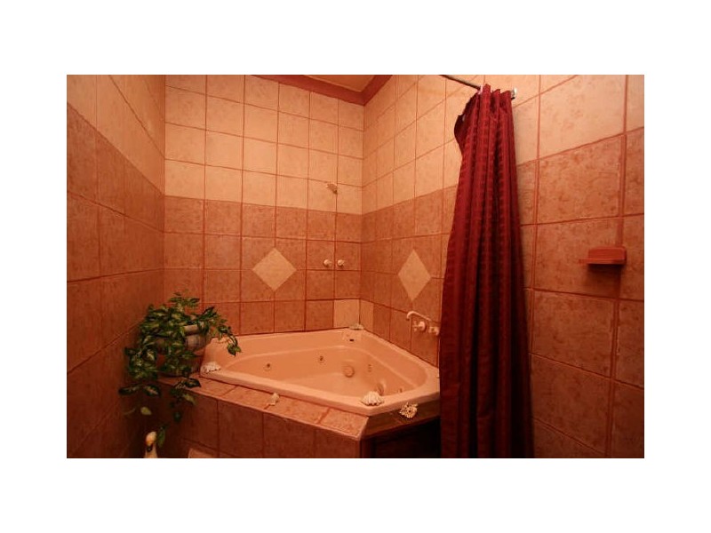 30 Dumfries Avenue, Seaton SA 5023