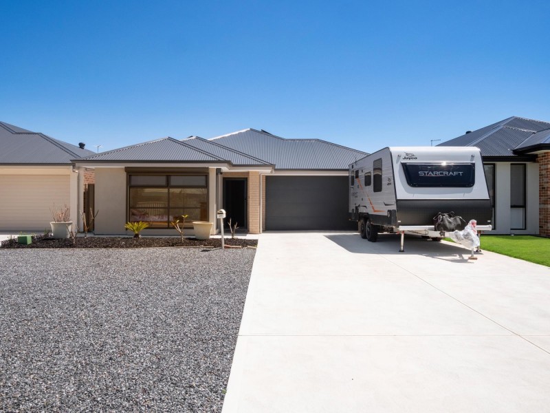 27 Lancaster Drive, North Haven SA 5018