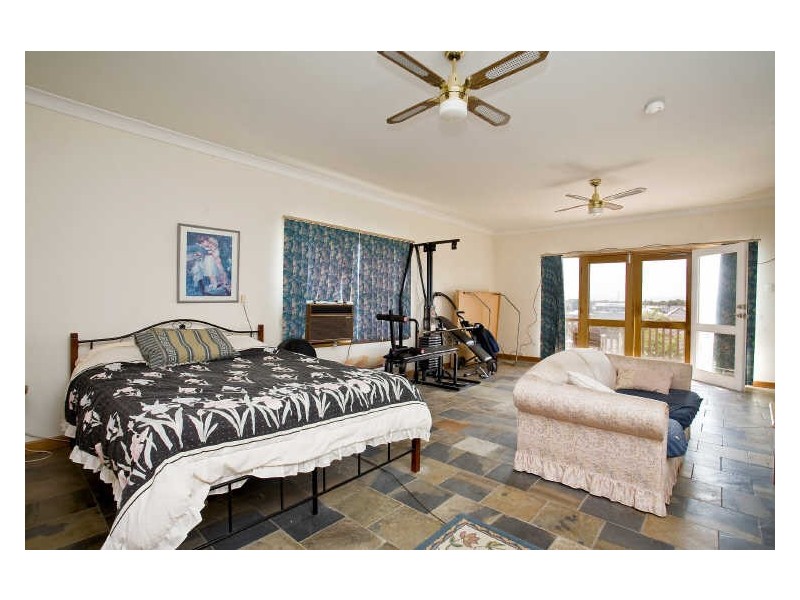 156 Seaview Road, Tennyson SA 5022