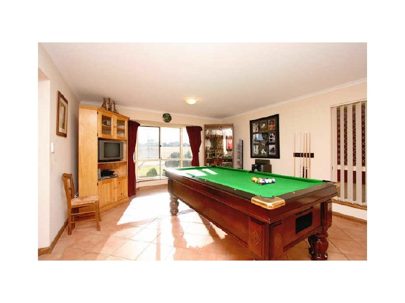 1 Bowman Street, Walkley Heights SA 5098