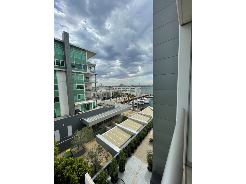 405/1-2 Tarni Court, New Port SA 5015