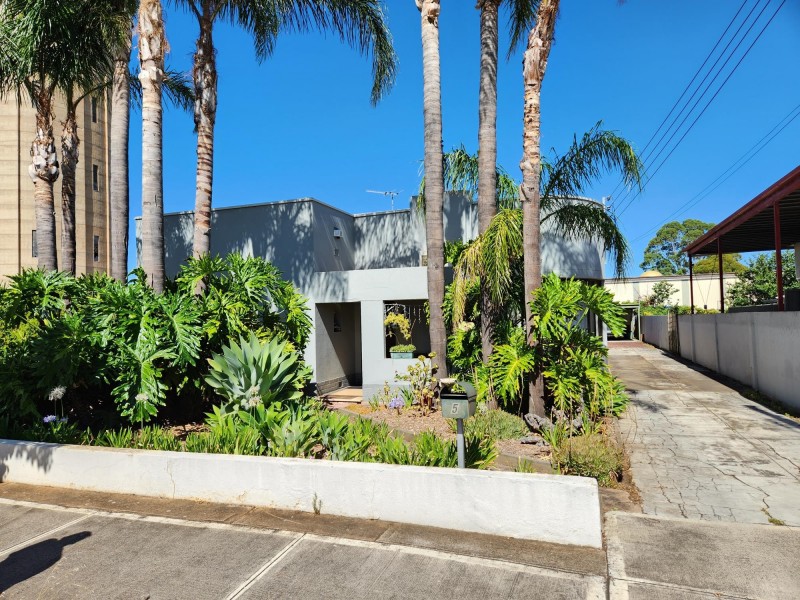5 Burwood Avenue, Woodville North SA 5012