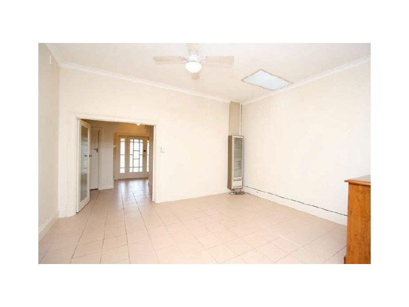 27 Albion Avenue, Glandore SA 5037