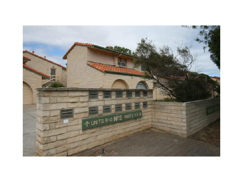 6/3 Mooloola Way, West Lakes Shore SA 5020