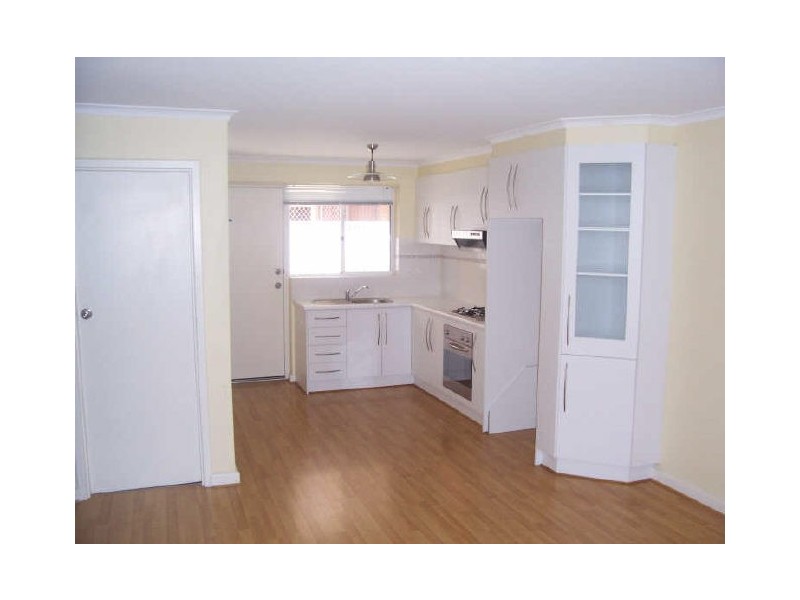 2/27 Military Road, West Beach SA 5024