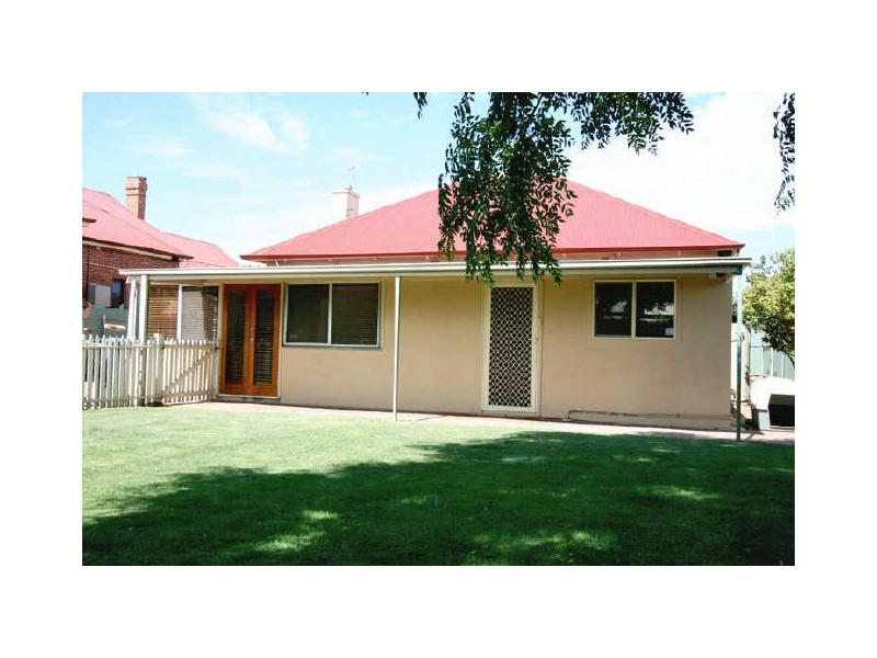 19 Kalgoorlie Road, Largs Bay SA 5016