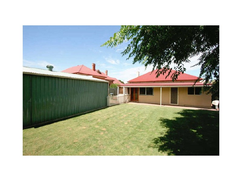 19 Kalgoorlie Road, Largs Bay SA 5016