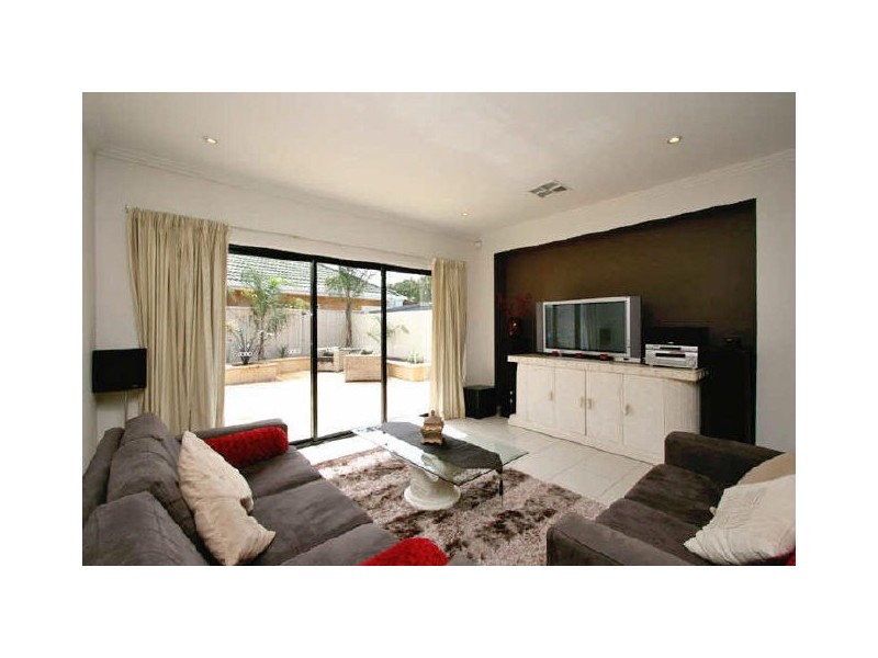 24a Whimpress Avenue, Findon SA 5023