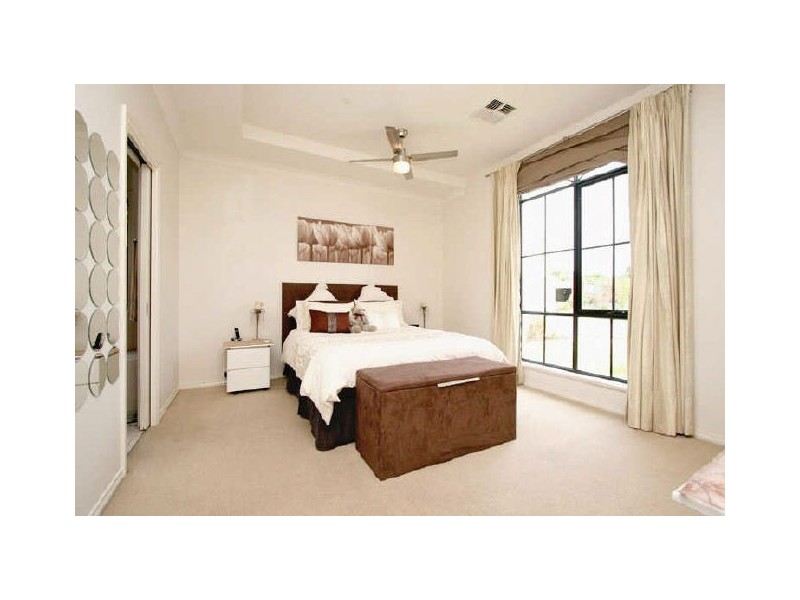 24a Whimpress Avenue, Findon SA 5023