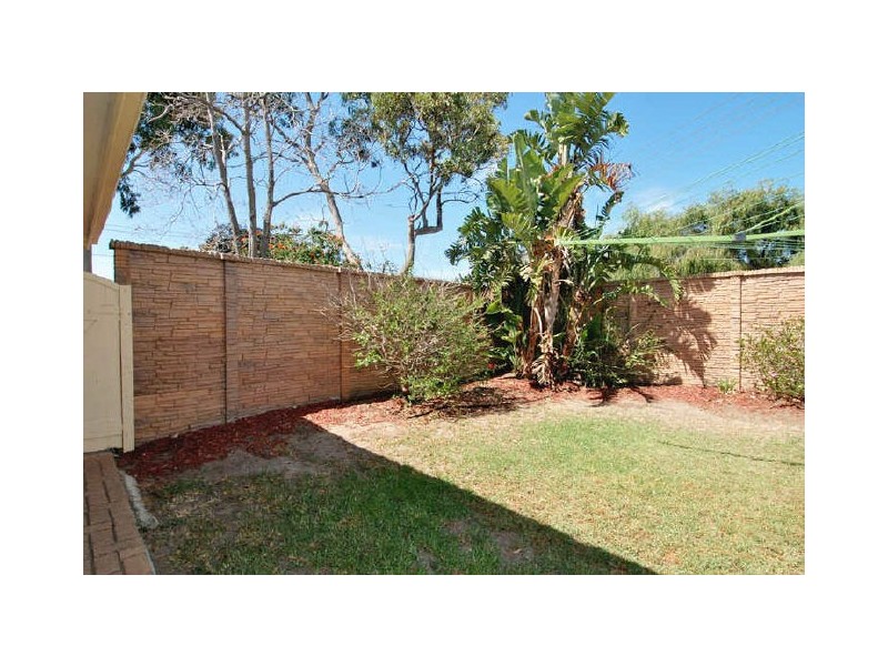 9 Dolphin Terrace, West Lakes Shore SA 5020