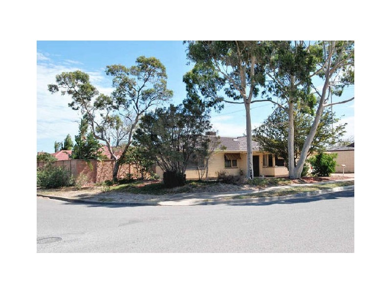 9 Dolphin Terrace, West Lakes Shore SA 5020