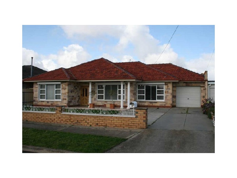 15 Hoskins Avenue, Kidman Park SA 5025