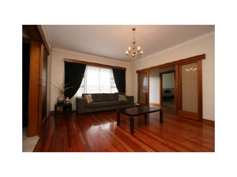 15 Hoskins Avenue, Kidman Park SA 5025