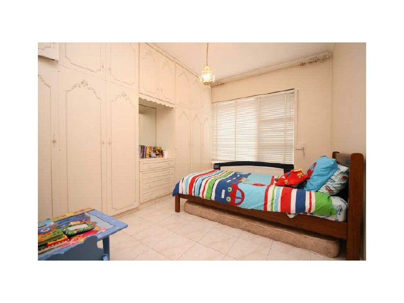 15 Hoskins Avenue, Kidman Park SA 5025