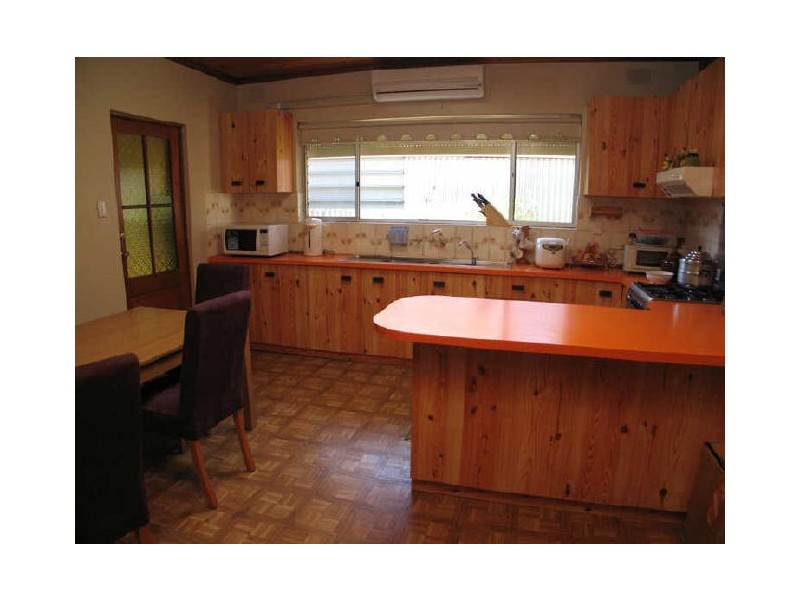 11 Tenth Avenue, Woodville North SA 5012