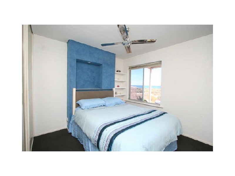 2 & 5/15 Seaview Road  (Esplanade), West Beach SA 5024