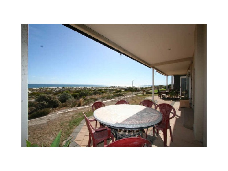 2 & 5/15 Seaview Road  (Esplanade), West Beach SA 5024