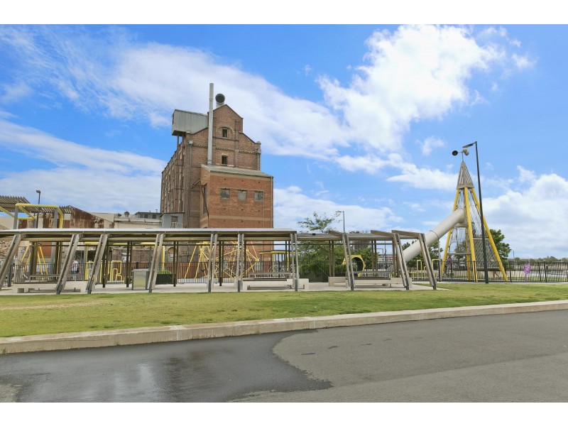 4 Karatta Dock, Port Adelaide SA 5015