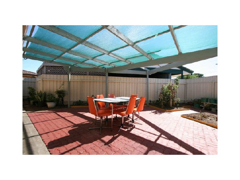 2/1094 Old Port Road, Hendon SA 5014