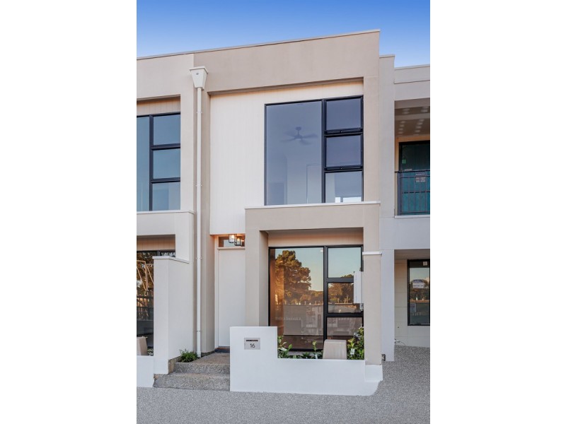 16 Norman Street, West Lakes SA 5021