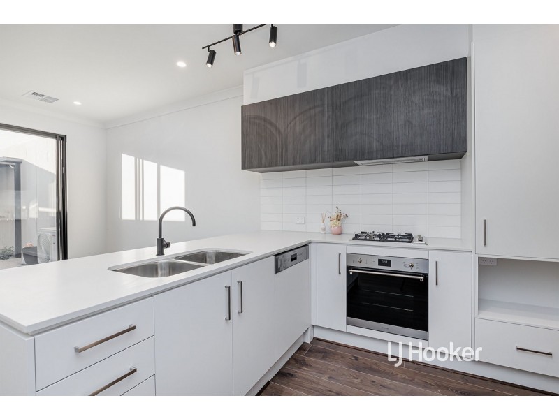 16 Norman Street, West Lakes SA 5021