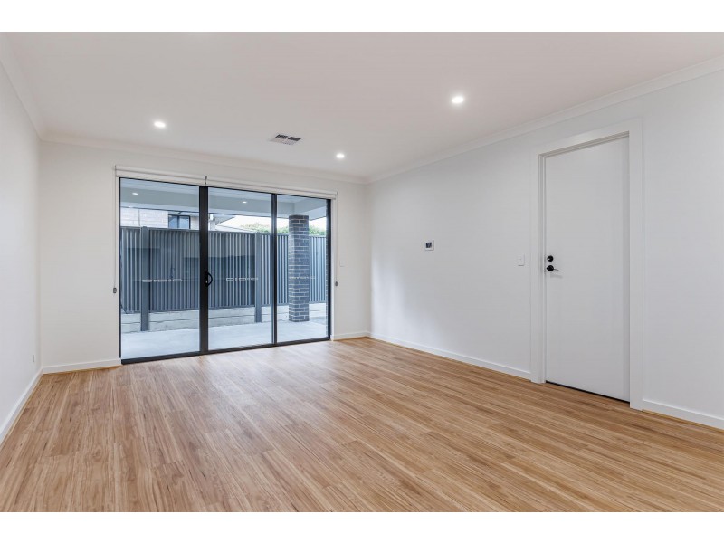 24 Yalpara Avenue, Seaton SA 5023