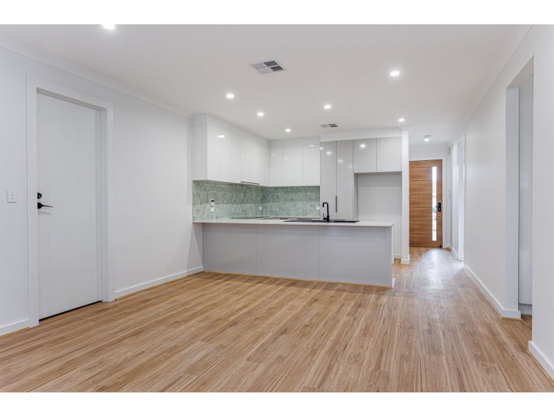 24 Yalpara Avenue, Seaton SA 5023