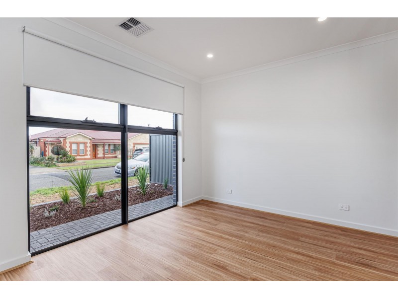 24 Yalpara Avenue, Seaton SA 5023