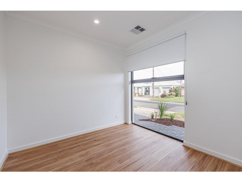 24 Yalpara Avenue, Seaton SA 5023