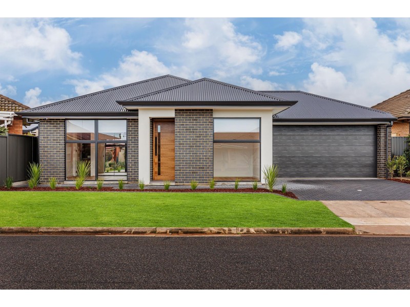 24 Yalpara Avenue, Seaton SA 5023