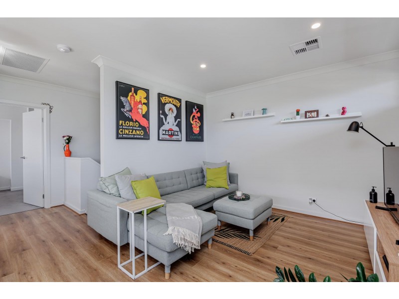 2 Haru Lane, West Lakes SA 5021