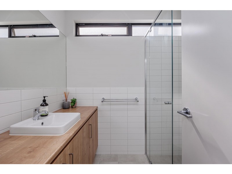 2 Haru Lane, West Lakes SA 5021