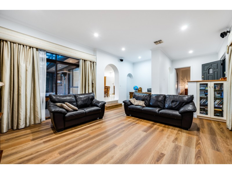 16 Hawaii Court, West Lakes SA 5021