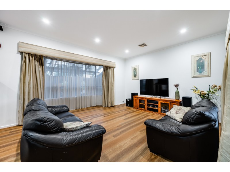 16 Hawaii Court, West Lakes SA 5021