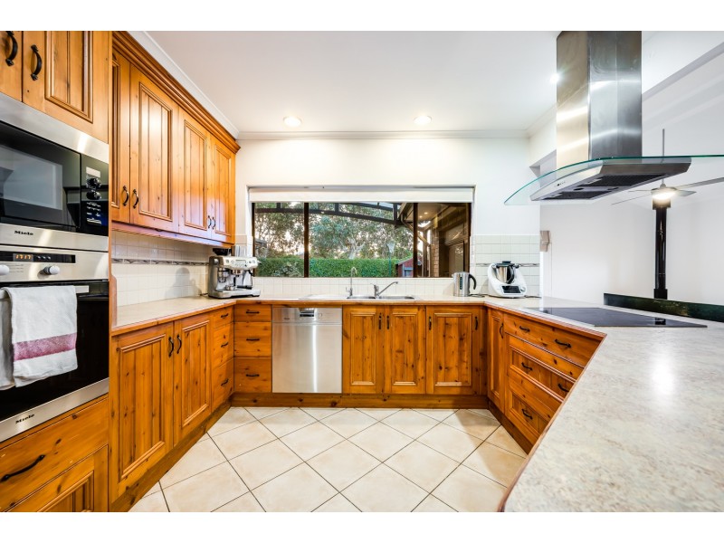 16 Hawaii Court, West Lakes SA 5021