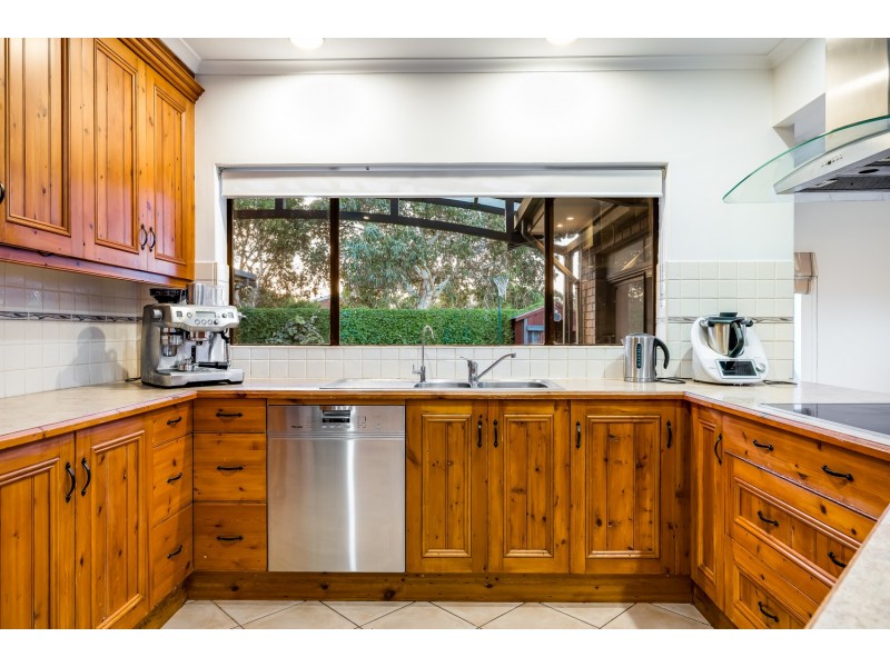 16 Hawaii Court, West Lakes SA 5021