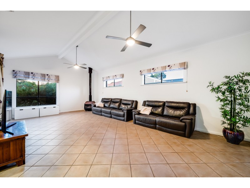 16 Hawaii Court, West Lakes SA 5021