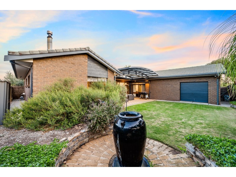 16 Hawaii Court, West Lakes SA 5021
