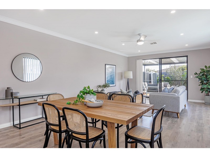 10 Hoylake Crescent, West Lakes SA 5021