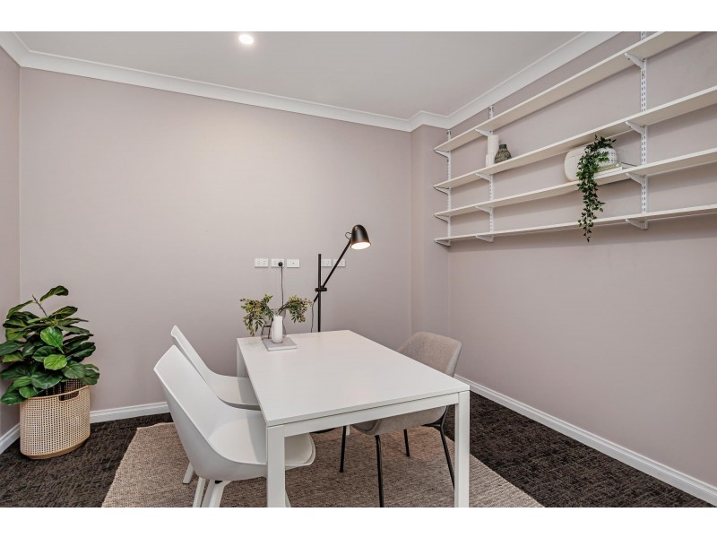 10 Hoylake Crescent, West Lakes SA 5021