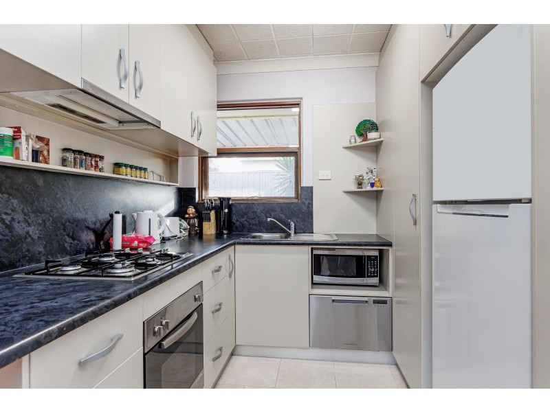 2/13 Zephyr Grove, Semaphore Park SA 5019