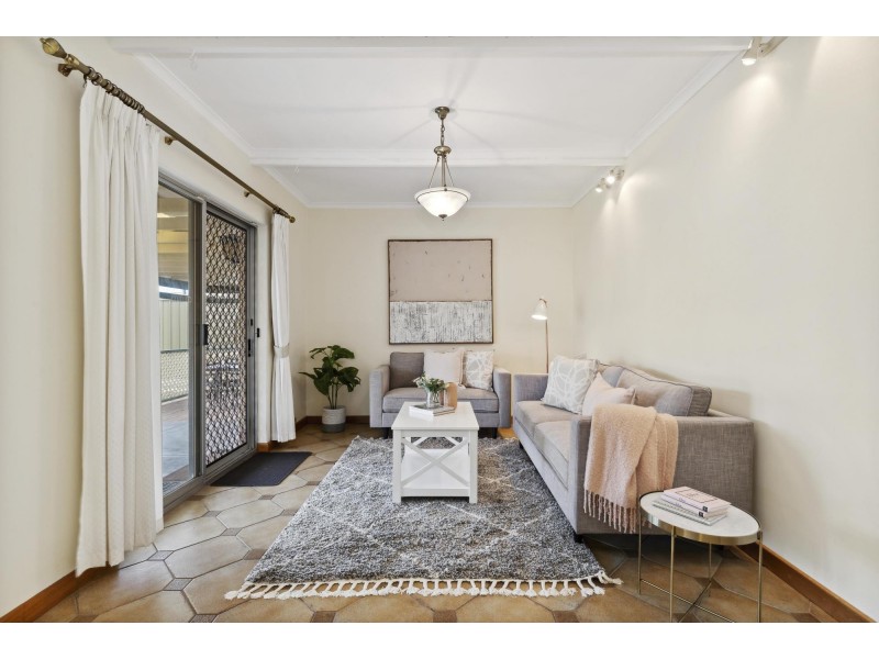 15 Festival Crescent, Kidman Park SA 5025